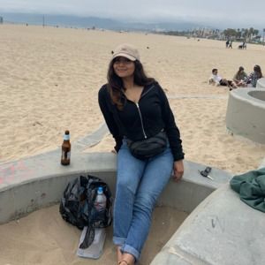 Meet your Posher, Dominique